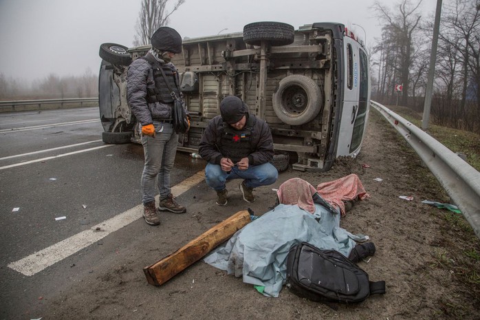 Ukraine và Nga đấu khẩu vụ “thảm sát Bucha” - Ảnh 2.