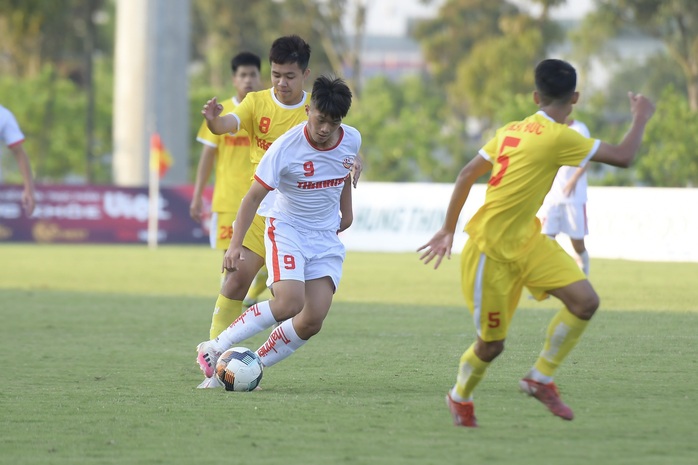 Thắng Học viện Nutifood, Hà Nội vào chung kết Giải U19 quốc gia 2022 - Ảnh 1.
