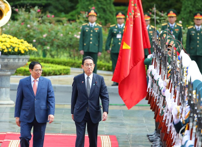 CLIP: Thủ tướng Phạm Minh Chính chủ trì lễ đón Thủ tướng Nhật Bản - Ảnh 5.