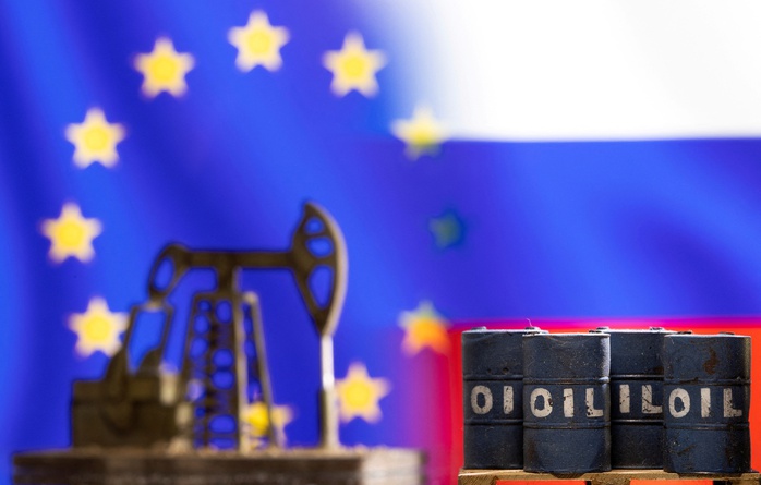 EU dựa vào ai để cấm vận dầu Nga? - Ảnh 2.