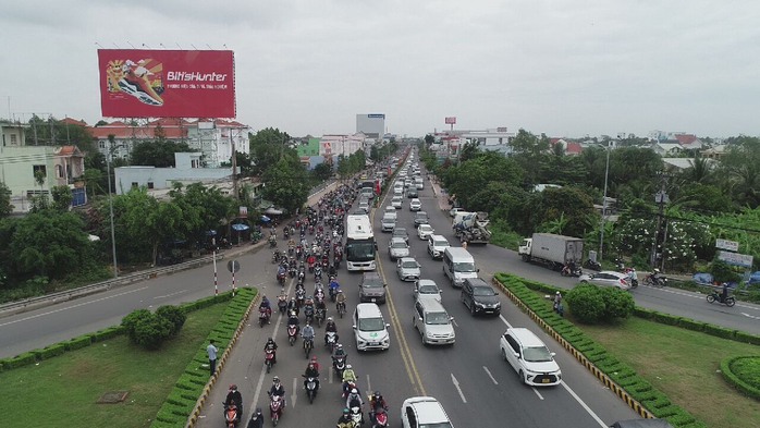 Tiền Giang đề nghị chủ động xả trạm thu phí cầu Rạch Miễu dịp lễ, Tết - Ảnh 1.