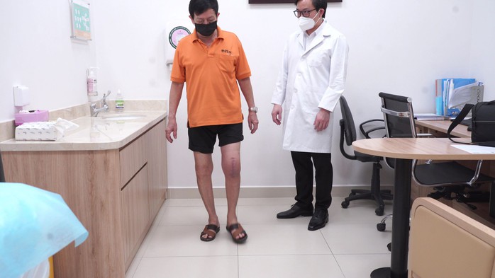 “Thước ngắm phẫu thuật” độc quyền “made in Vietnam” nâng độ chính xác của phẫu thuật khớp gối lên đến hơn 98% - Ảnh 4. “Thước ngắm phẫu thuật” độc quyền “made in Vietnam” nâng độ chính xác của phẫu thuật khớp gối lên đến hơn 98% - Ảnh 4.