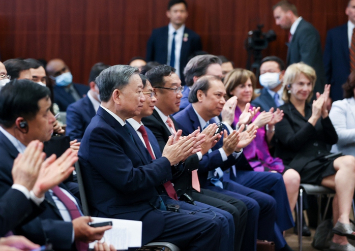 Thủ tướng Phạm Minh Chính phát biểu tại Trung tâm nghiên cứu Chiến lược và Quốc tế Mỹ - Ảnh 2.
