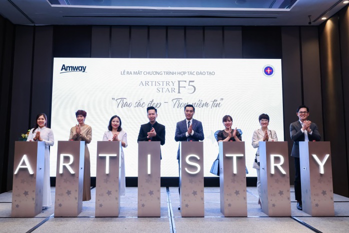 Amway Việt Nam xây dựng thế hệ chuyên viên có chuyên môn cao - Ảnh 1. Amway Việt Nam xây dựng thế hệ chuyên viên có chuyên môn cao - Ảnh 1.