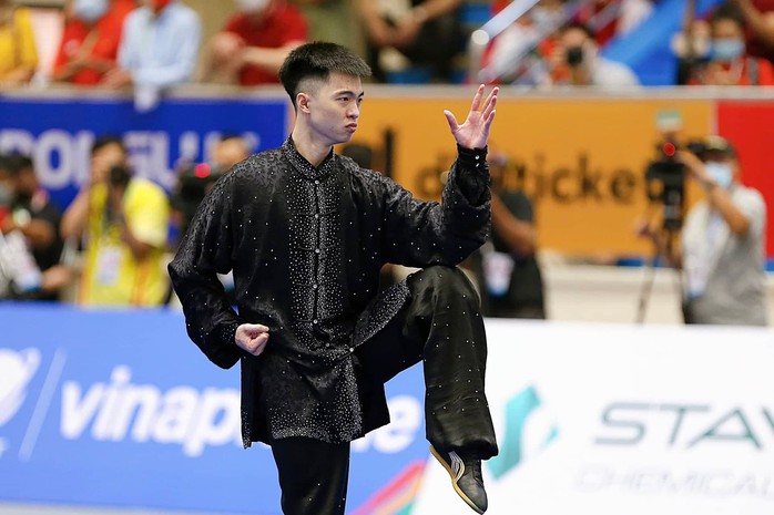 SEA Games 31: VĐV môn wushu của Việt Nam chấn thương khi đang thi đấu - Ảnh 3.