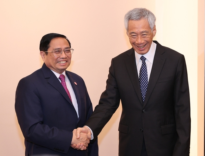 Thủ tướng Lý Hiển Long mời Thủ tướng Phạm Minh Chính sớm thăm chính thức Singapore - Ảnh 1.