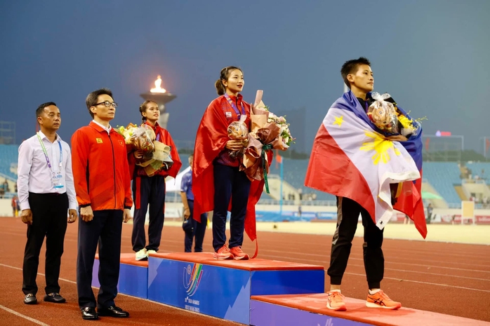 SEA Games 31 : Nữ hoàng xuất trận và mưa kỷ lục - Ảnh 1.