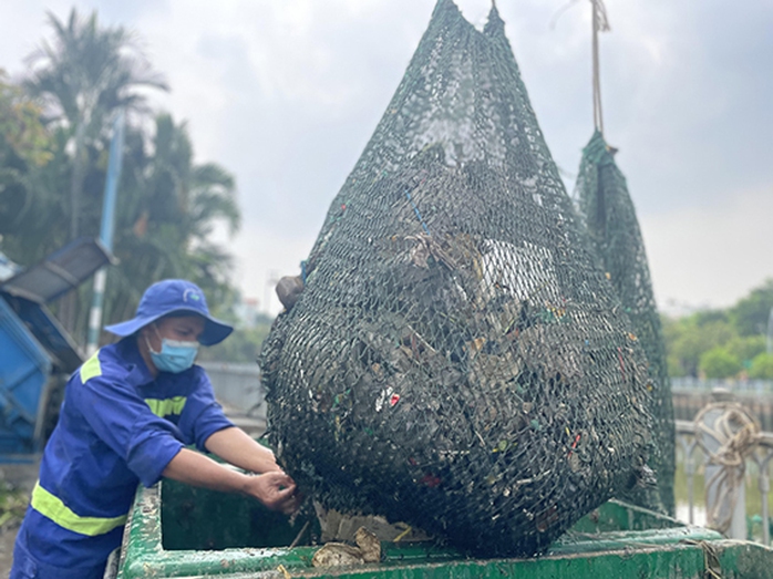 Giữ cho dòng kênh luôn xanh - Ảnh 1.