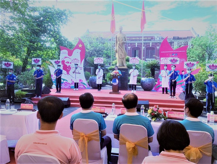 C.P. Việt Nam đồng hành cùng hành trình Thầy thuốc trẻ làm theo lời Bác, tình nguyện vì sức khỏe cộng đồng năm 2022 - Ảnh 1. C.P. Việt Nam đồng hành cùng hành trình Thầy thuốc trẻ làm theo lời Bác, tình nguyện vì sức khỏe cộng đồng năm 2022 - Ảnh 1.