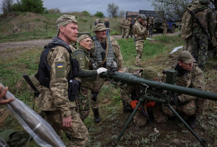Ukraine thay chỉ huy Lực lượng Phòng vệ Lãnh thổ - Ảnh 2.
