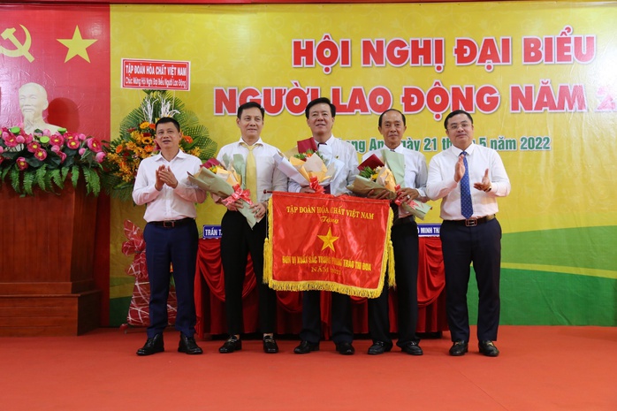 Người lao động Công ty Bình Điền: yên tâm, đoàn kết, vững vàng vượt qua khó khăn - Ảnh 3. Người lao động Công ty Bình Điền: yên tâm, đoàn kết, vững vàng vượt qua khó khăn - Ảnh 3.