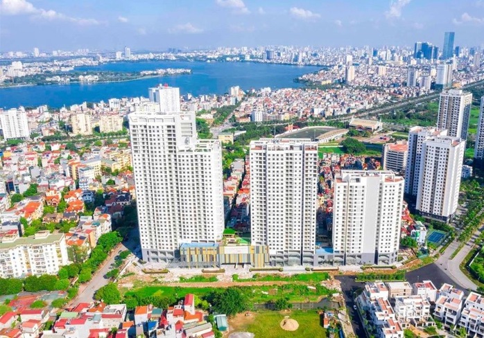 Siết tín dụng, bất động sản ngấm đòn - Ảnh 1. Siết tín dụng, bất động sản ngấm đòn - Ảnh 1.