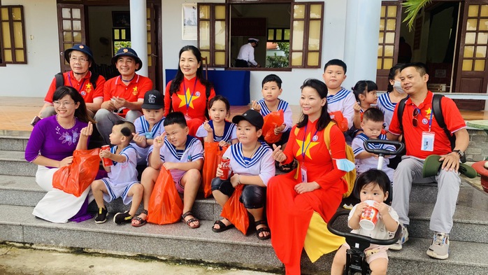 Đoàn Ban Tuyên giáo Trung ương kết thúc chuyến thăm quần đảo Trường Sa - Nhà giàn DK1 - Ảnh 14.