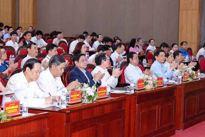 Thủ tướng Phạm Minh Chính đối thoại với nông dân Việt Nam tại Sơn La - Ảnh 1.
