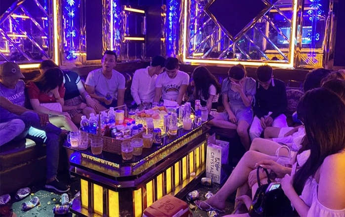 Quảng Nam: 26 nam, nữ vào karaoke chơi ma túy - Ảnh 1.