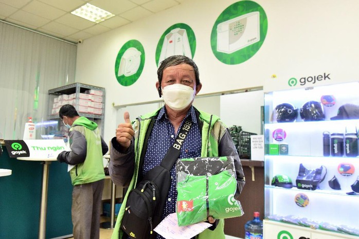 Gojek triển khai chương trình tri ân tài xế lớn tuổi - Ảnh 3.