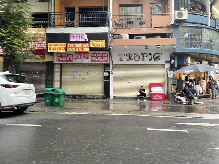 Mặt bằng cho thuê ở trung tâm bao giờ hết ế? - Ảnh 8. Mặt bằng cho thuê ở trung tâm bao giờ hết ế? - Ảnh 8.