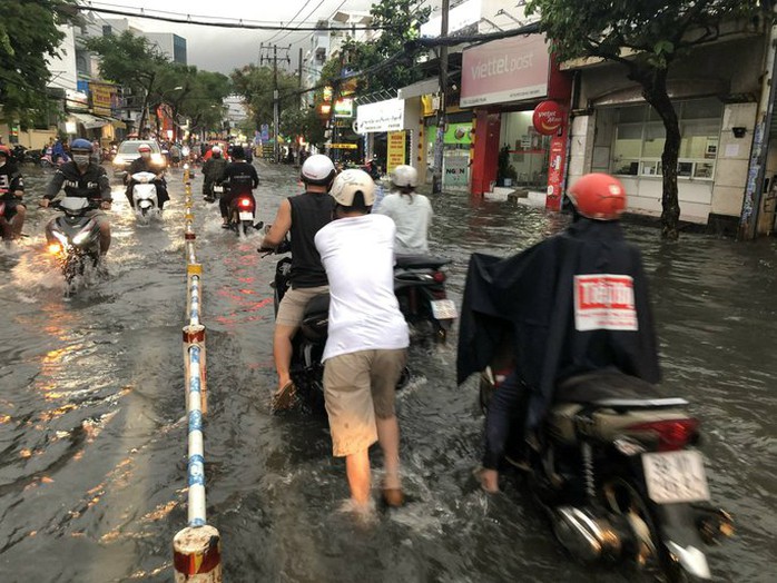 Dự báo mưa vừa, mưa to tại Nam Bộ trong 2 ngày cuối tuần - Ảnh 1.