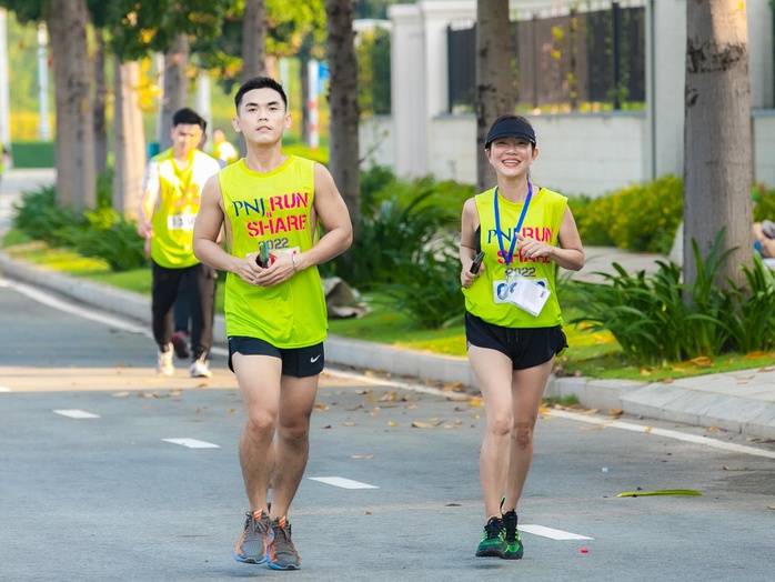 PNJ tổ chức giải chạy bộ gắn kết khách hàng “Chạy trẻ - Chạy khỏe - Chạy sẻ chia” - Ảnh 2.