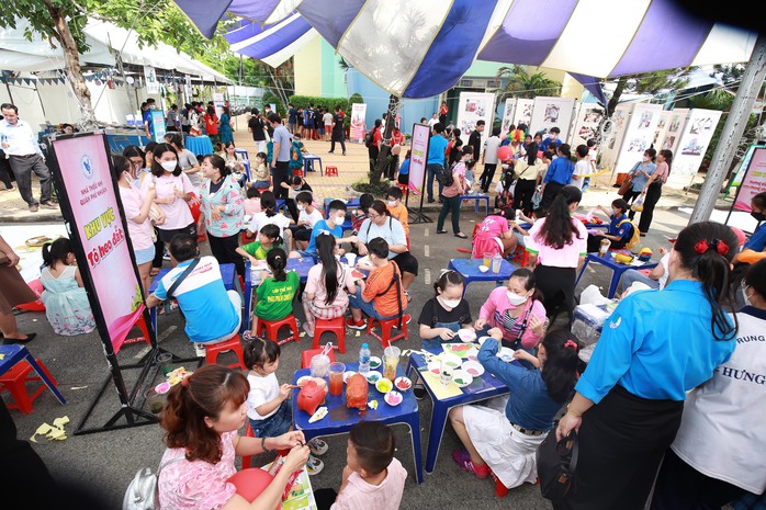 TP HCM: Sôi nổi Ngày hội Gia đình và Tuổi thơ tại quận Phú Nhuận - Ảnh 2.