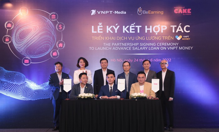 Ngân hàng số Cake by VPBank cho người lao động vay ứng lương qua VNPT Money - Ảnh 1. Ngân hàng số Cake by VPBank cho người lao động vay ứng lương qua VNPT Money - Ảnh 1.