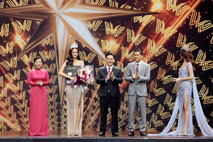 Nam A Bank sẽ sát cánh cùng Top 3  Hoa hậu hoàn vũ Việt Nam 2022 trong các hoạt động vì cộng đồng - Ảnh 1.