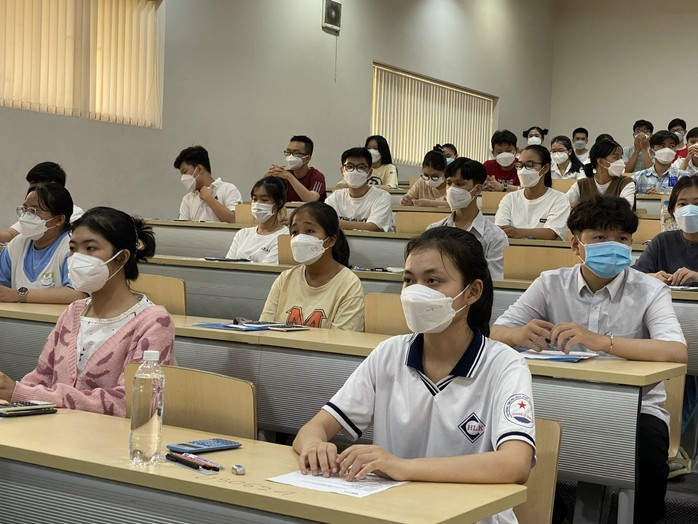 Trường ĐH Sài Gòn công bố ngưỡng điểm xét tuyển kỳ thi đánh giá năng lực - Ảnh 1.