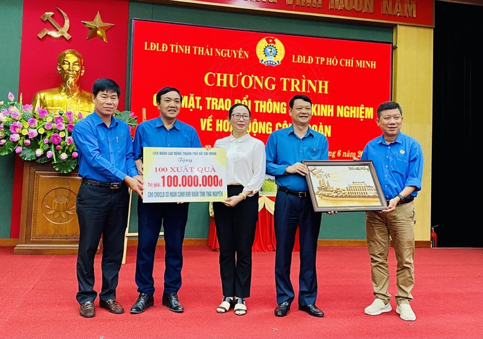 Thực hiện tốt vấn đề nhà ở, trường học cho con người lao động - Ảnh 2.