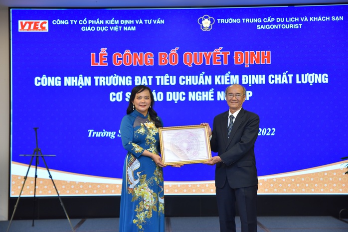 Trường Trung cấp Du lịch và Khách sạn SAIGONTOURIST đạt chuẩn kiểm định chất lượng cơ sở giáo dục nghề nghiệp - Ảnh 1.