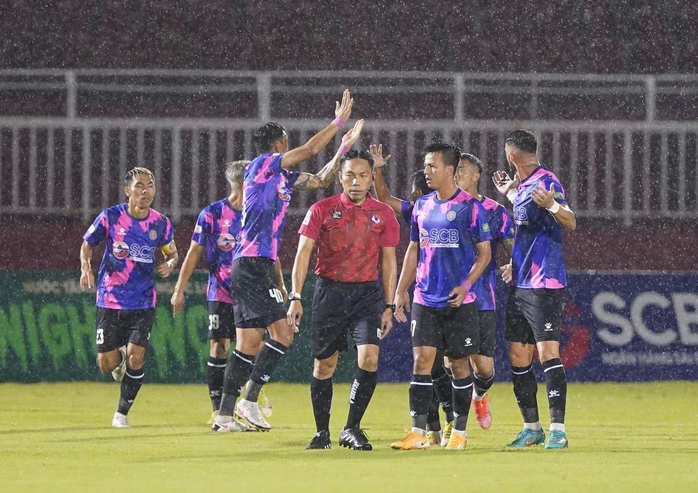 Vòng 6 V-League 2022 – cầu trường Việt tràn ngập drama - Ảnh 3.
