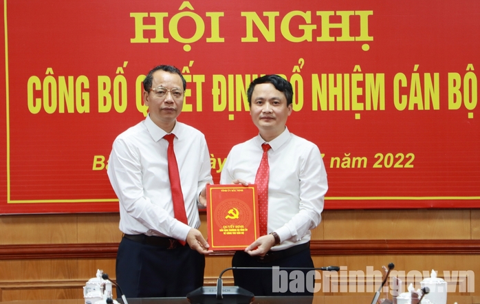Thay đổi nhiều nhân sự tỉnh Bắc Ninh, nữ hiệu trưởng làm giám đốc sở - Ảnh 1.