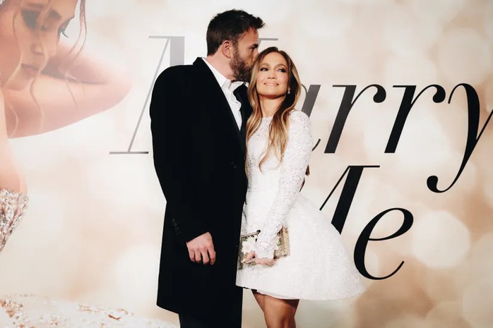 Nối lại tình xưa, Jennifer Lopez và Ben Affleck kết hôn - Ảnh 3.