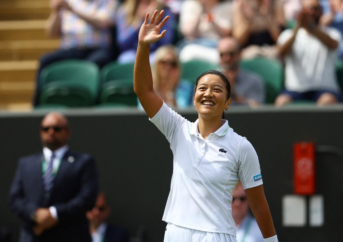 Nữ tay vợt người Pháp gốc Việt tiếp tục gây sốc Wimbledon 2022 - Ảnh 3.
