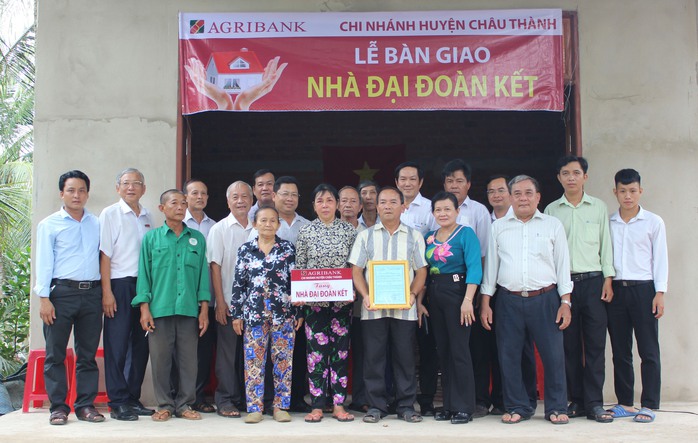 Agribank Châu Thành – Tiền Giang bàn giao 4 nhà đại đoàn kết - Ảnh 4.