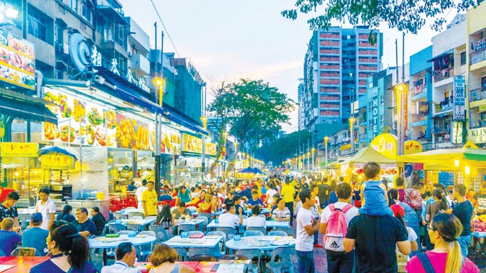 Metro Star đóng nắp hầm, hoàn thành kế hoạch - Ảnh 2. Metro Star đóng nắp hầm, hoàn thành kế hoạch - Ảnh 2.