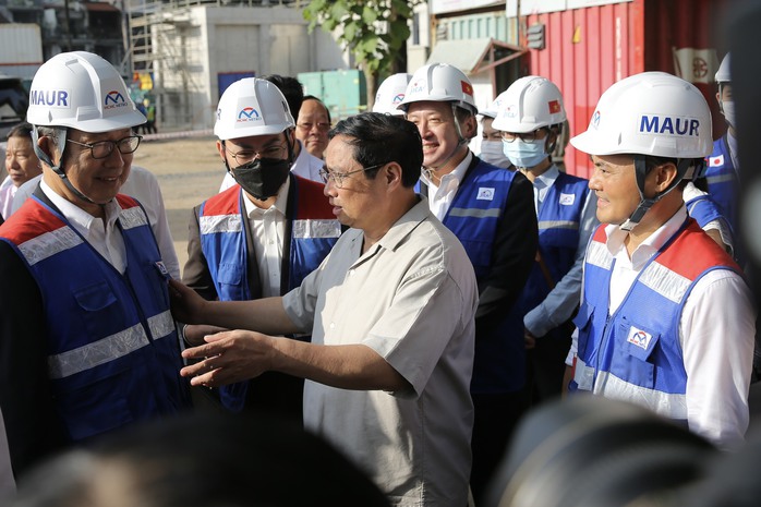 Chùm ảnh Thủ tướng Phạm Minh Chính thị sát tuyến metro số 1 - Ảnh 3.