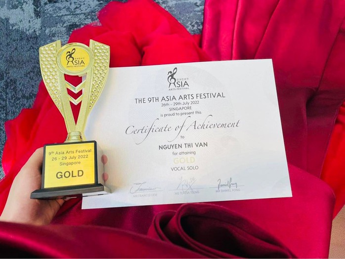 Thuỳ Văn đoạt giải vàng cuộc thi Asia Arts Festival 2022 lần thứ 9 - Ảnh 3. Thuỳ Văn đoạt giải vàng cuộc thi Asia Arts Festival 2022 lần thứ 9 - Ảnh 3.