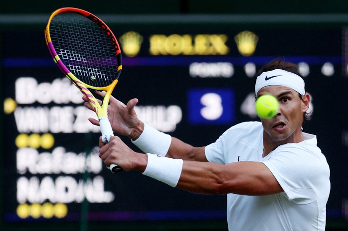 Nadal tái đấu máy bắn bóng người Mỹ ở tứ kết Wimbledon 2022 - Ảnh 1.