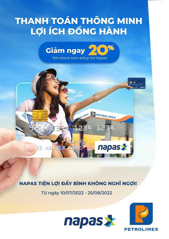 Hạ nhiệt giá xăng, giảm ngay 20% khi thanh toán bằng thẻ NAPAS - Ảnh 1. Hạ nhiệt giá xăng, giảm ngay 20% khi thanh toán bằng thẻ NAPAS - Ảnh 1.