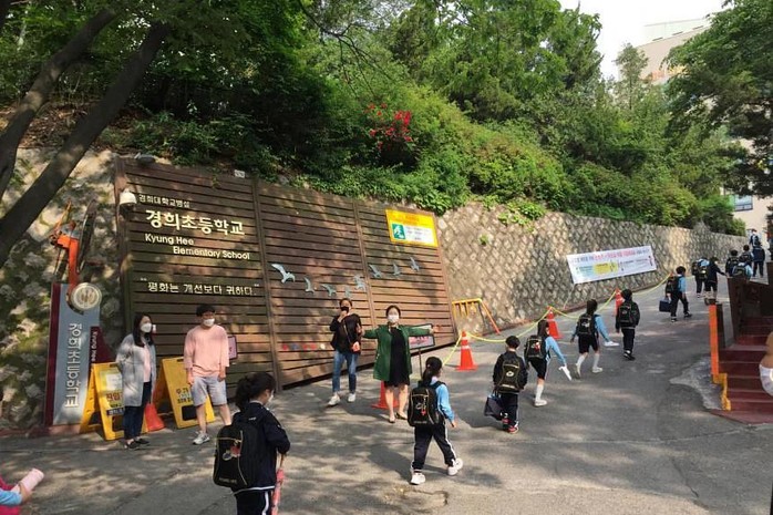 Hàn Quốc: Phản đối kế hoạch cho trẻ đi học sớm hơn - Ảnh 1.