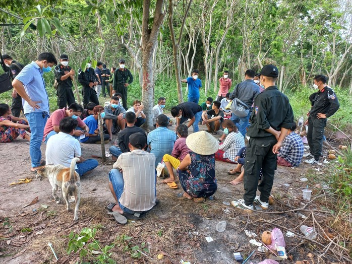 Công an Tây Ninh bắt gần 1.000 người tham gia đánh bạc - Ảnh 1.