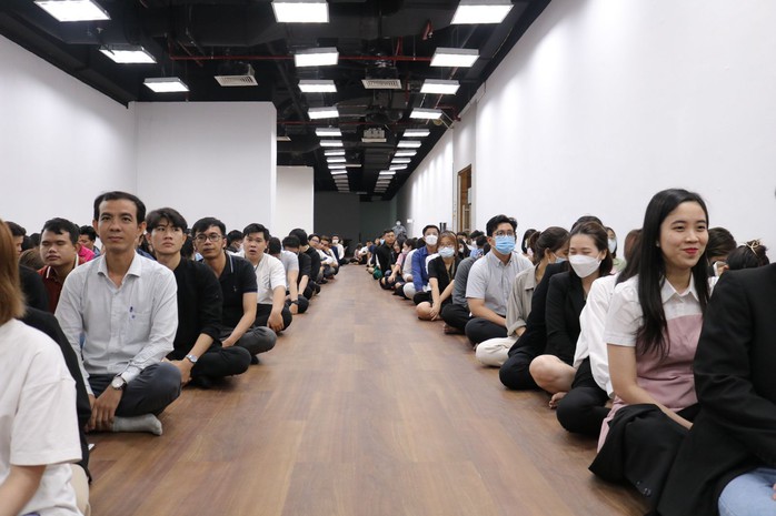 Mùa Vu Lan: Một Tập Đoàn cho cán bộ nhân viên nghỉ 5 ngày để báo hiếu cha mẹ, người thân - Ảnh 1. Mùa Vu Lan: Một Tập Đoàn cho cán bộ nhân viên nghỉ 5 ngày để báo hiếu cha mẹ, người thân - Ảnh 1.