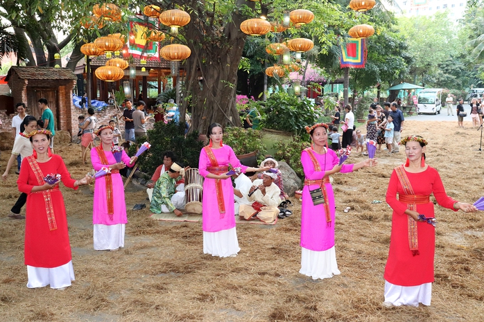 “Bùng vị” với hơn 300 món ngon tại sự kiện văn hóa ẩm thực của Saigontourist Group - Ảnh 2.
