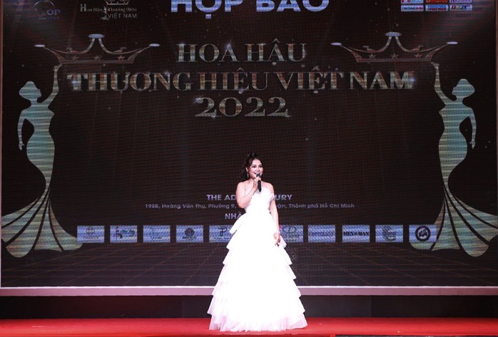 Ca sĩ Thanh Thảo, hoa hậu Mạc Thị Minh làm giám khảo cuộc thi Hoa hậu Thương hiệu Việt Nam 2022 - Ảnh 1.