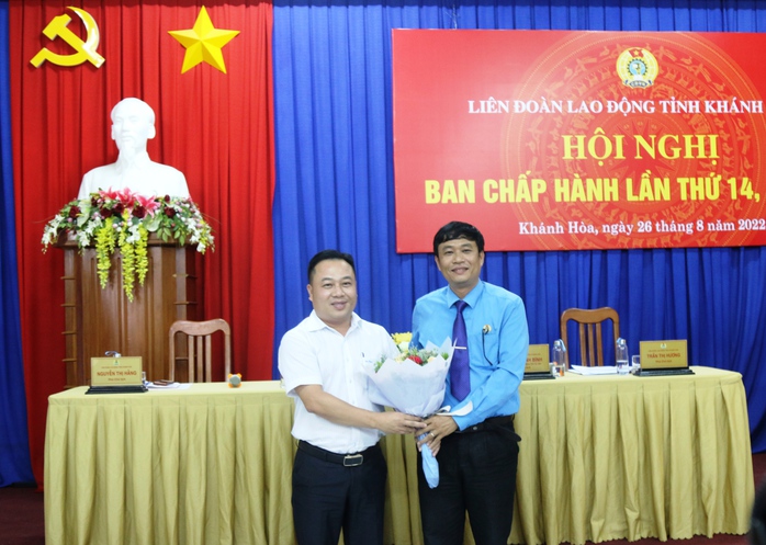 Liên đoàn Lao động Khánh Hòa bầu bổ sung phó chủ tịch - Ảnh 1.