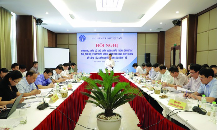 Tháo gỡ vướng mắc về phát triển người tham gia BHXH, BHYT - Ảnh 1. Tháo gỡ vướng mắc về phát triển người tham gia BHXH, BHYT - Ảnh 1.