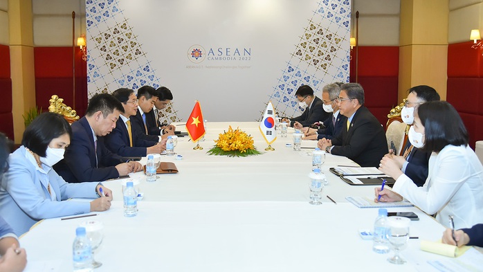 Bộ trưởng Ngoại giao Bùi Thanh Sơn gặp Ngoại trưởng Mỹ Antony Blinken - Ảnh 4.