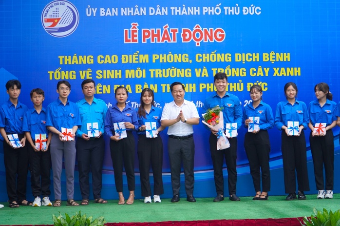 TP Thủ Đức phát động tháng cao điểm phòng, chống dịch bệnh - Ảnh 4.