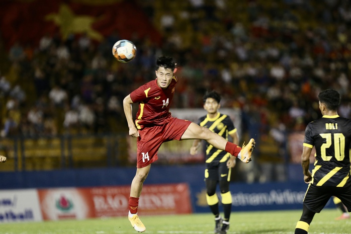 Thắng ngược Malaysia, U19 Việt Nam vào chung kết Giải U19 Quốc tế 2022 - Ảnh 4.