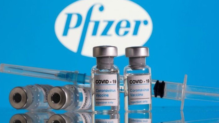 Pfizer được xếp hạng đầu về ứng phó với Covid-19 - Ảnh 1.